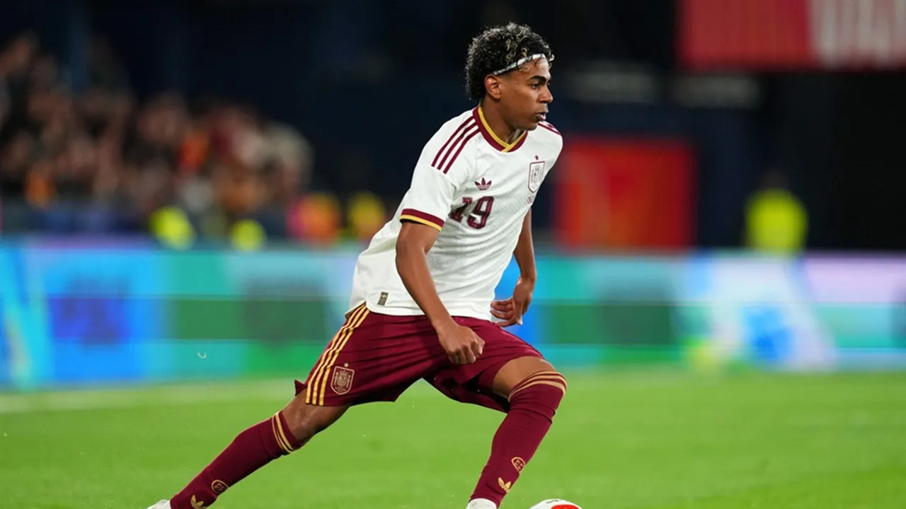 Lamine Yamal Kecam Nyanyian Rasisme Fans Spanyol ke Mesir