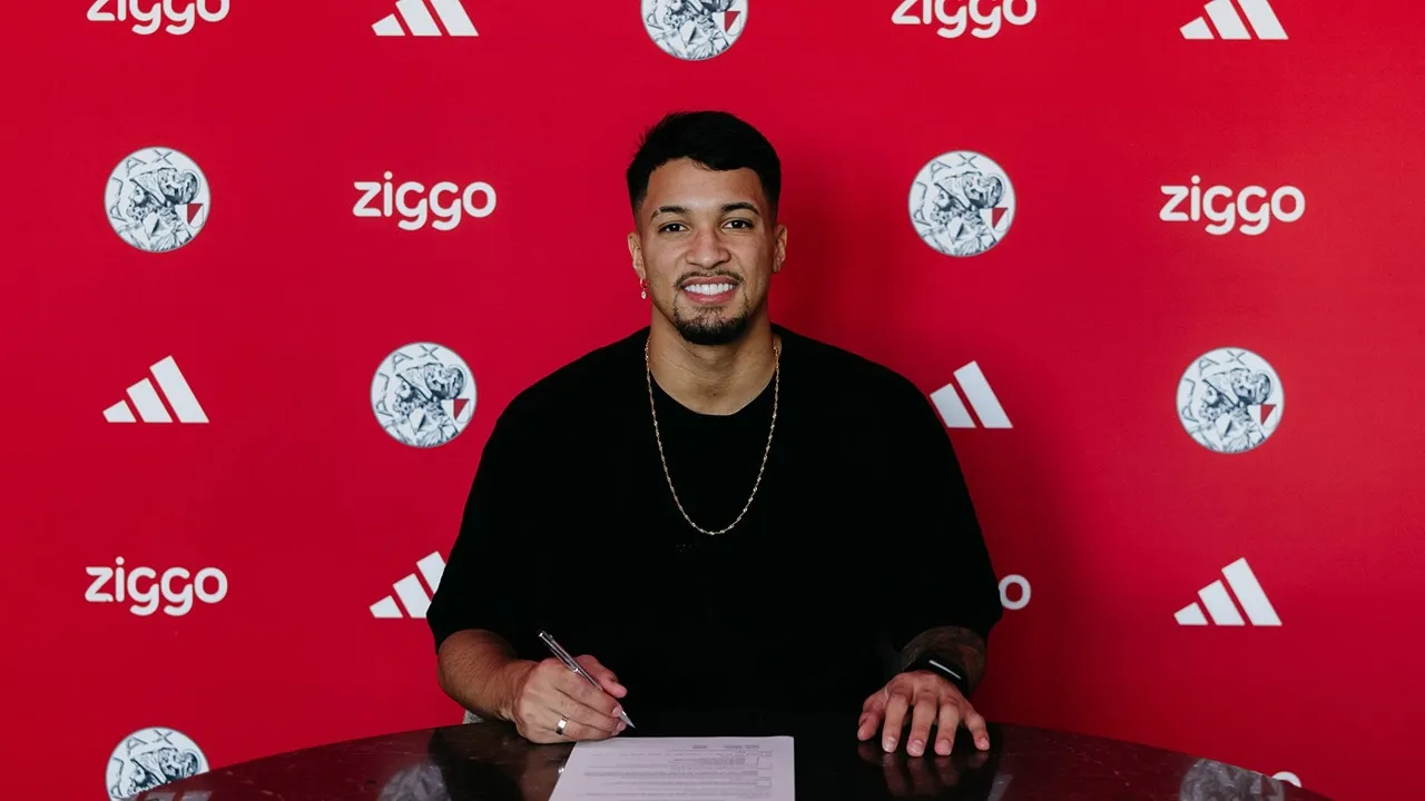 Ajax Resmi Datangkan Marcos Leonardo dari Al Hilal