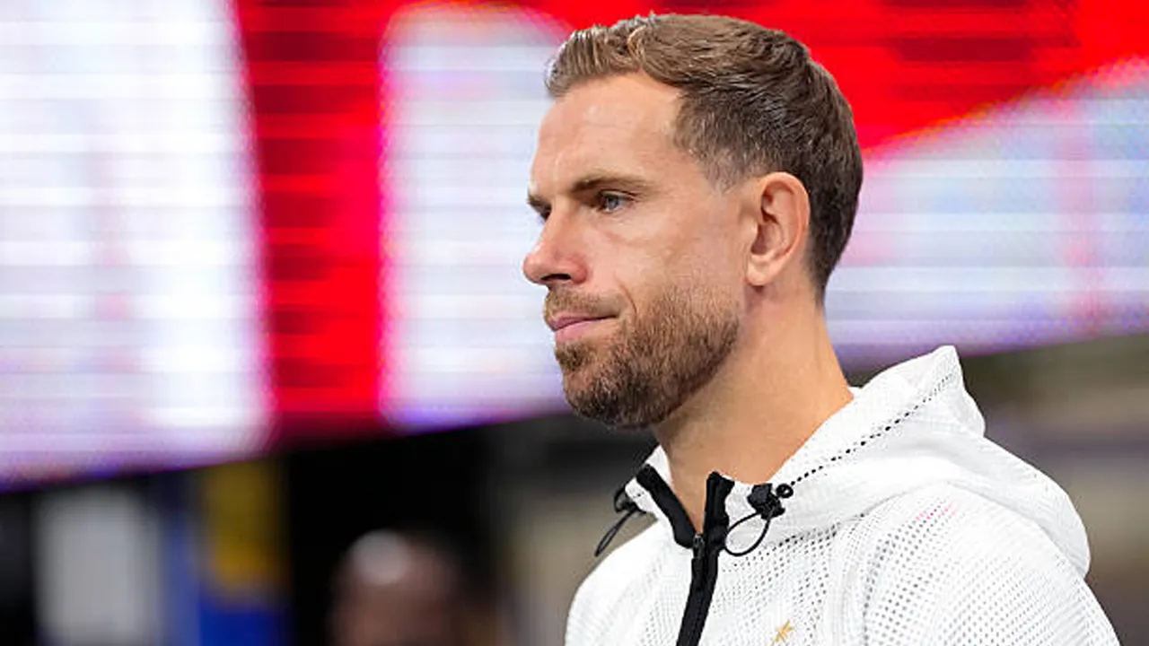 Cedera Saat Rayakan Kemenangan Timnas Inggris, Jordan Henderson Jalani Operasi