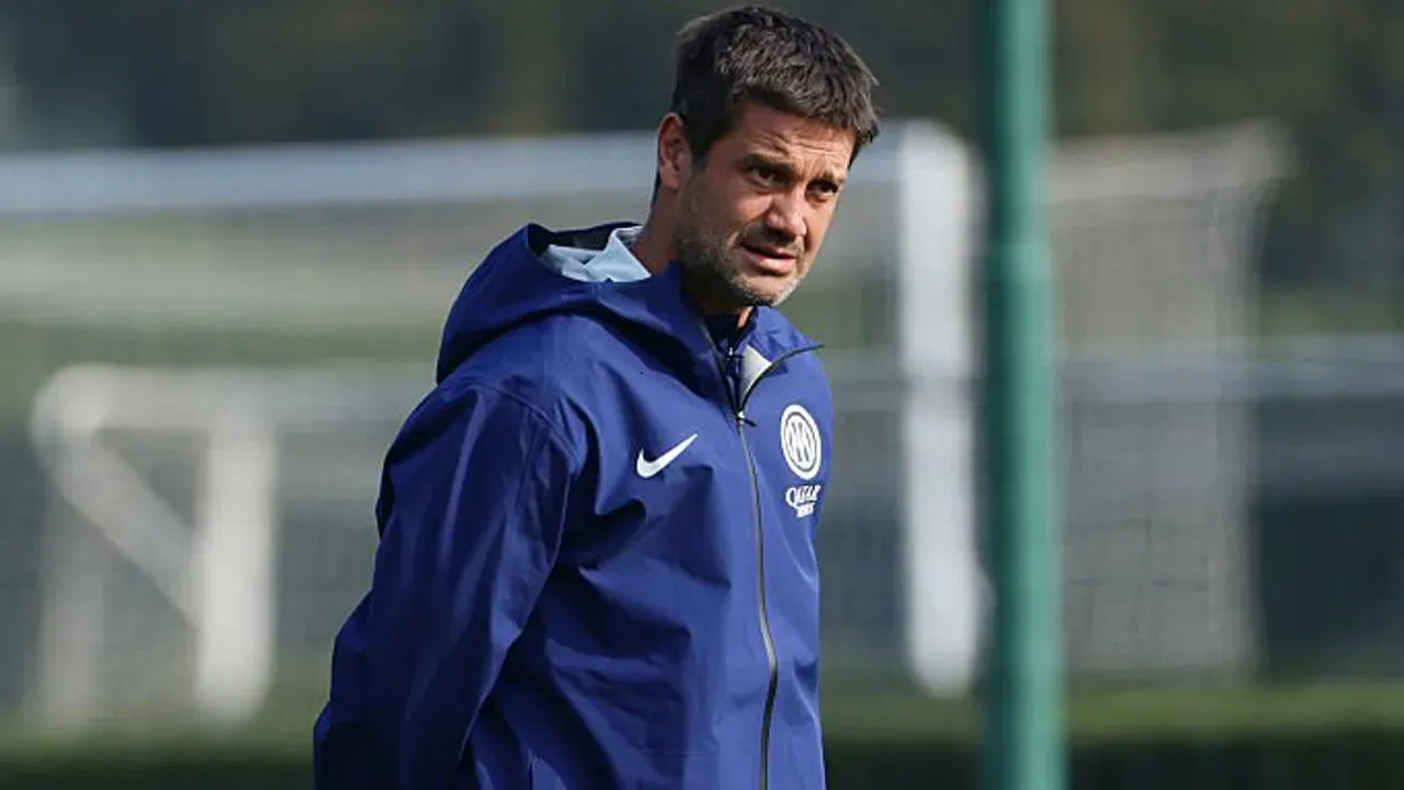 Cristian Chivu dan Piero Ausilio Bahas Strategi Transfer Inter di Jerman