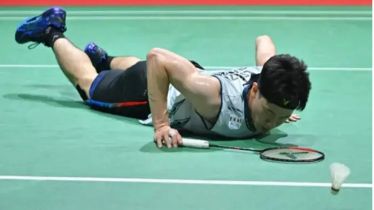 Lee Zii Jia Tetap Positif Meski Kalah Dari Anak Asuhnya Kento Momota