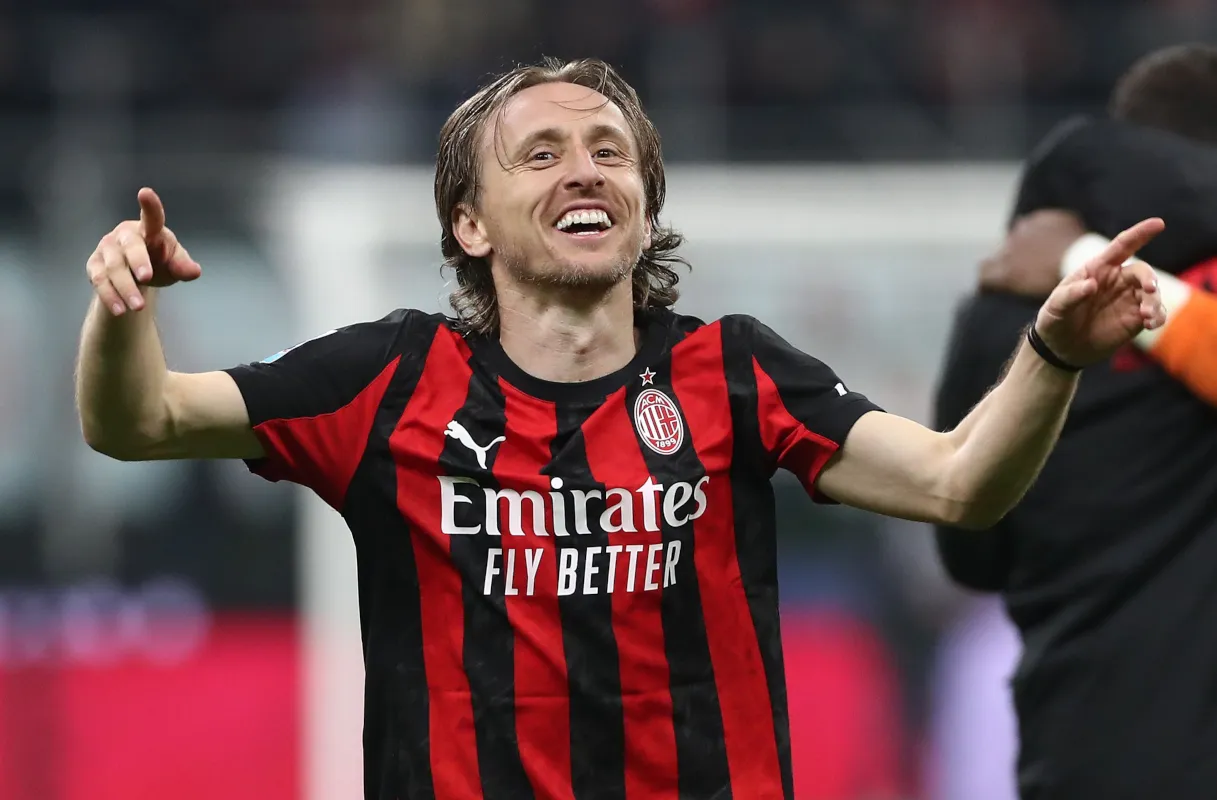 Modric Pertimbangkan Bertahan di Milan Pasca Tersingkir dari Piala Dunia 2026