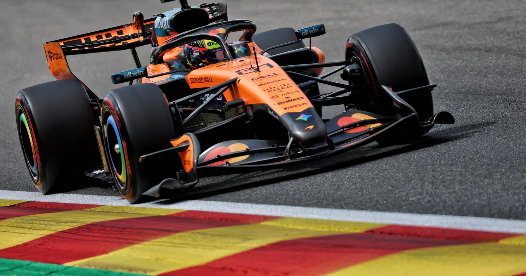 Piastri Sebabkan Red Flag di Kualifikasi GP Belgia