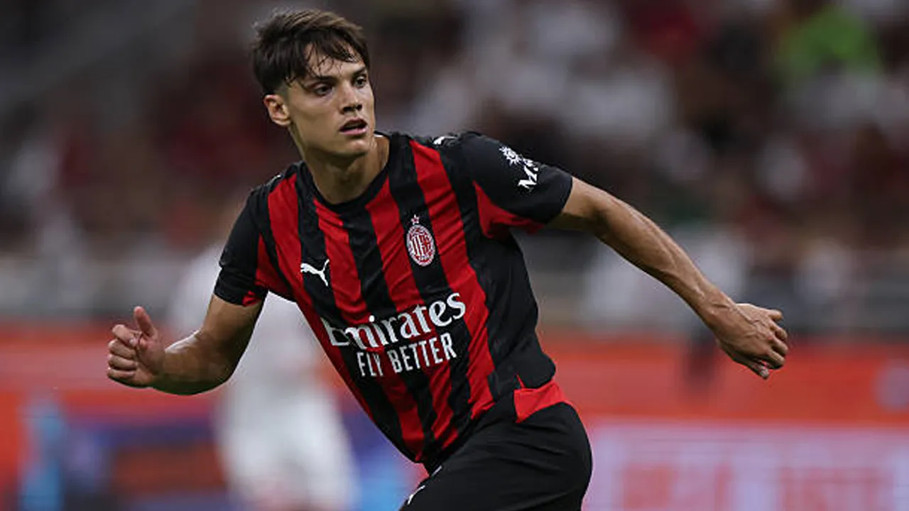 Samuele Ricci Jadi Pusat Proyek Lini Tengah AC Milan di Bawah Amorim